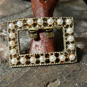 Gold Tone Tiptoe Shoe cuff